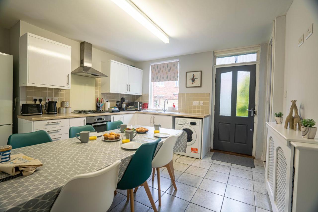 The Becket - Three Bedroom City Centre House With Parking Canterbury Exterior foto