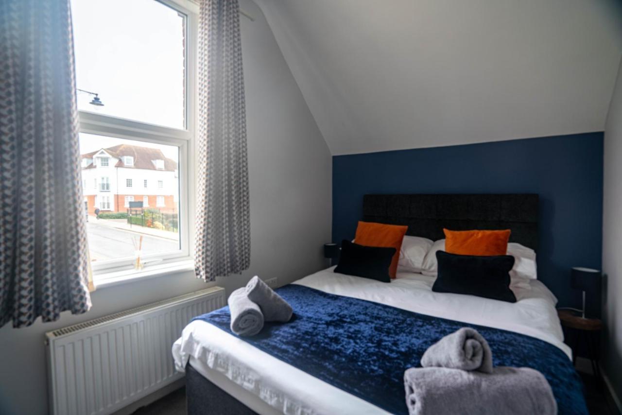 The Becket - Three Bedroom City Centre House With Parking Canterbury Exterior foto